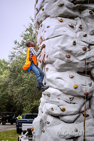 1025-1601-ROCK-CLIMBING